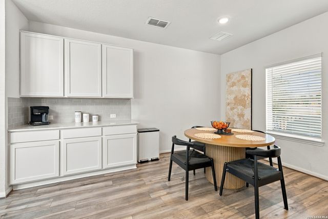 251 Bobwhite Way, San Antonio, TX 78253