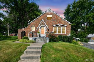 125 S Gatty Drive, St Peters, MO 63376
