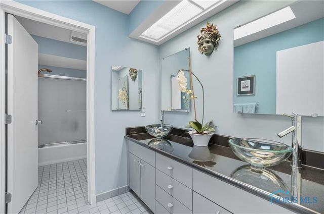 5036 Valencia Drive, Toledo, OH 43623