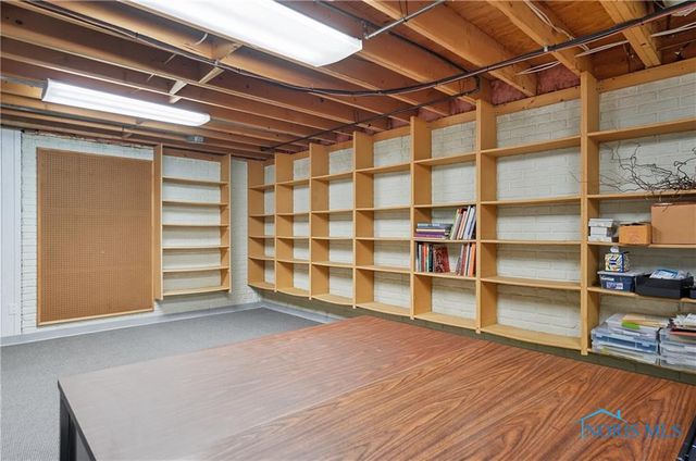 5036 Valencia Drive, Toledo, OH 43623