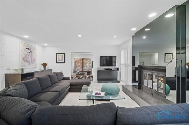 5036 Valencia Drive, Toledo, OH 43623