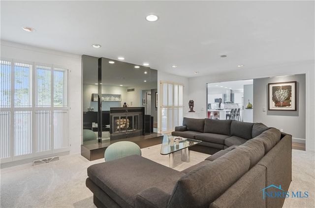 5036 Valencia Drive, Toledo, OH 43623