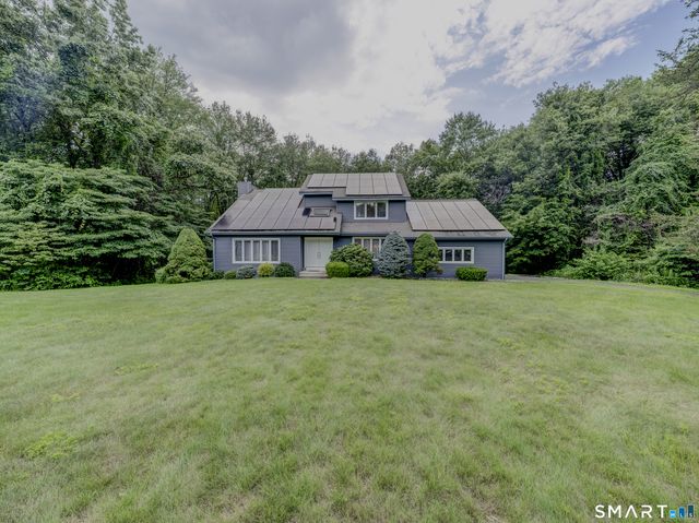 33 Habitat Lane, Bloomfield, CT 06002