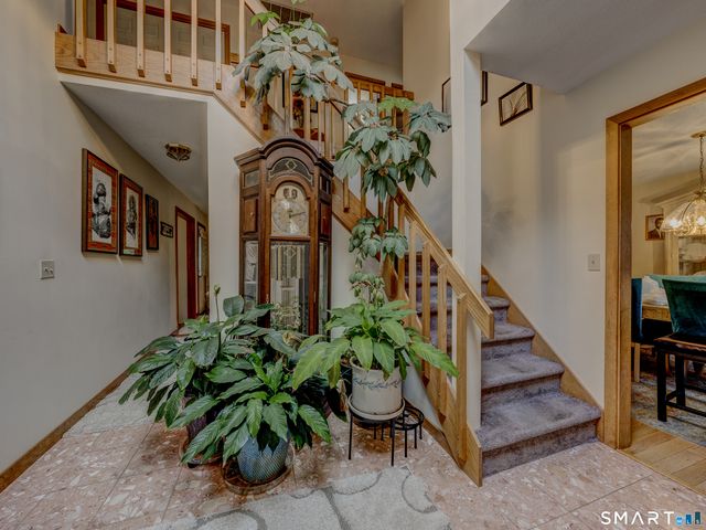 33 Habitat Lane, Bloomfield, CT 06002
