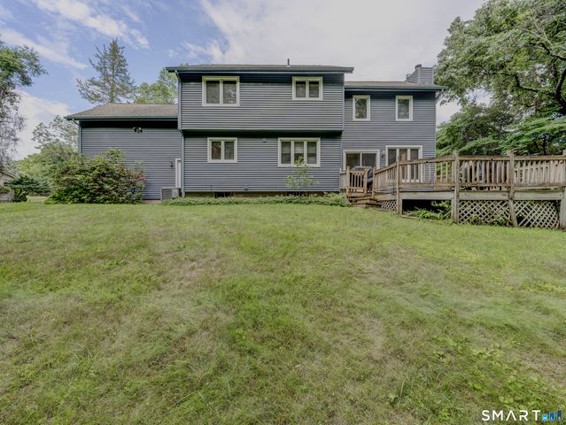 33 Habitat Lane, Bloomfield, CT 06002