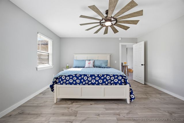 429833 E 1156 Road, Checotah, OK 74455