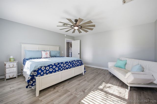 429833 E 1156 Road, Checotah, OK 74455