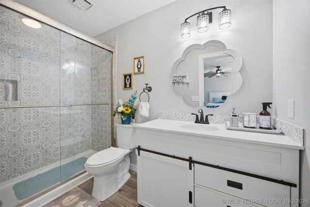 429833 E 1156 Road, Checotah, OK 74455