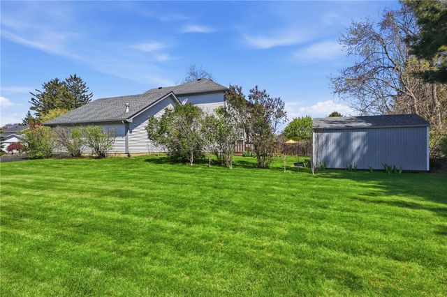 376 Hartsville Lane, Webster, NY 14580