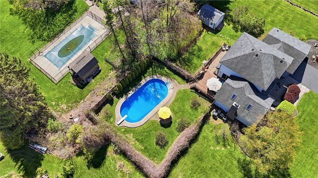 376 Hartsville Lane, Webster, NY 14580