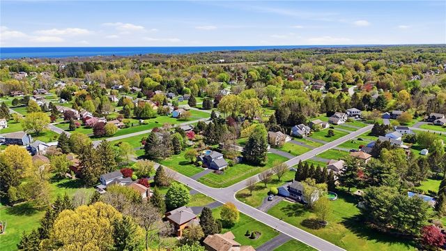 376 Hartsville Lane, Webster, NY 14580