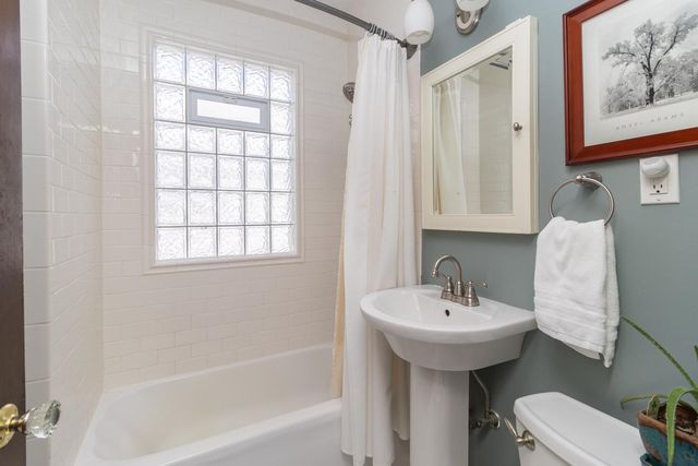 1691 Hartford Avenue, Saint Paul, MN 55116