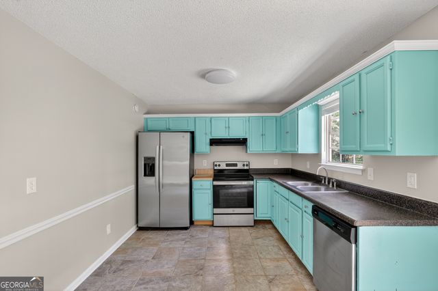 901 Timbervale Lane, Lithonia, GA 30058