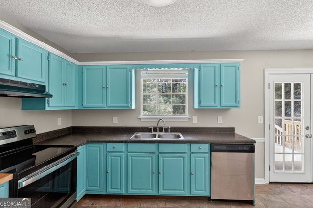 901 Timbervale Lane, Lithonia, GA 30058