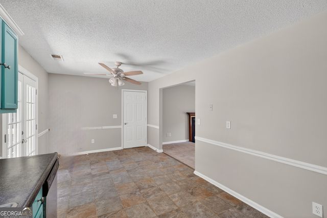 901 Timbervale Lane, Lithonia, GA 30058