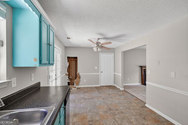 901 Timbervale Lane, Lithonia, GA 30058