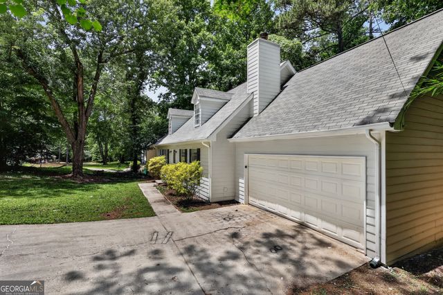 901 Timbervale Lane, Lithonia, GA 30058