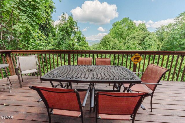 960 Stans Road, Gatlinburg, TN 37738