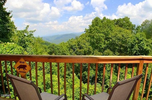 960 Stans Road, Gatlinburg, TN 37738