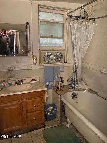 367 Washington Avenue, Albany, NY 12206