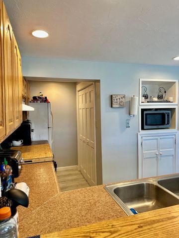 14 Deer Lane, Epsom, NH 03234