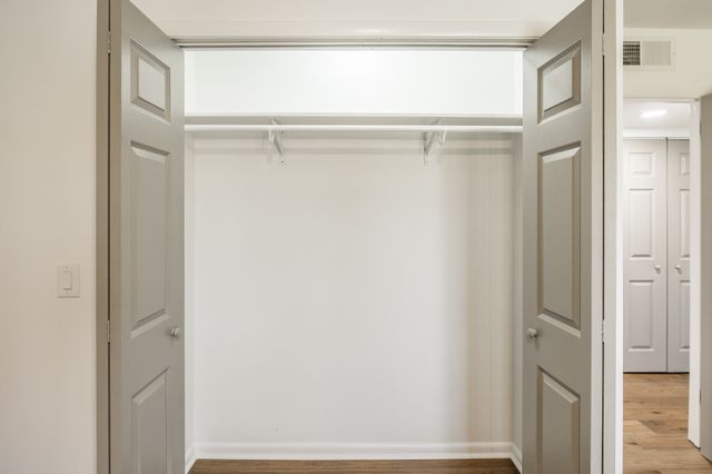 21 Vaughns Gap Rd Apt 55, Nashville, TN 37205