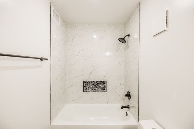 21 Vaughns Gap Rd Apt 55, Nashville, TN 37205