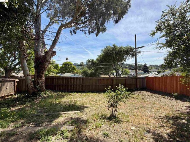 2816 Gonzaga Ave, Richmond, CA 94806