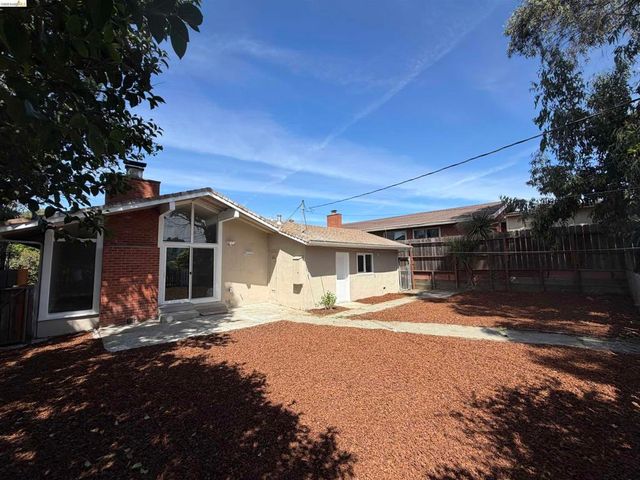 2816 Gonzaga Ave, Richmond, CA 94806