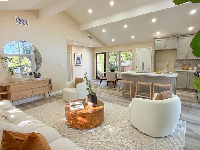 2816 Gonzaga Ave, Richmond, CA 94806