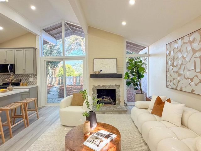 2816 Gonzaga Ave, Richmond, CA 94806