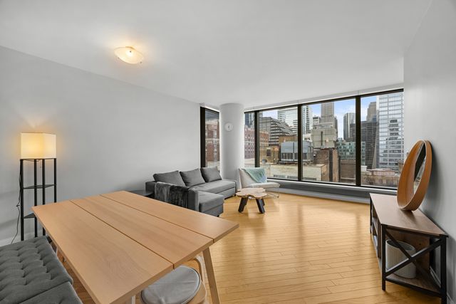 60 E Monroe Street 1905, Chicago, IL 60603