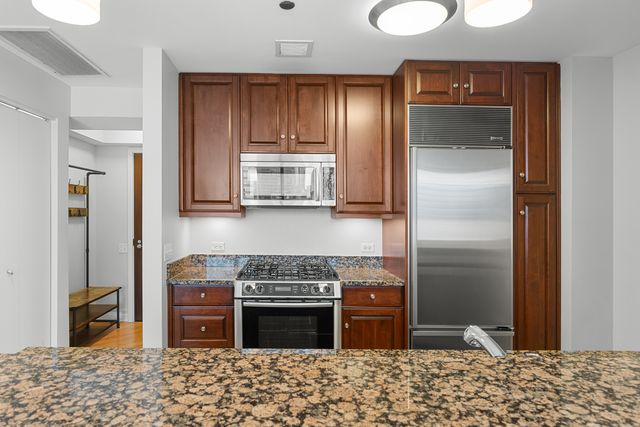 60 E Monroe Street 1905, Chicago, IL 60603