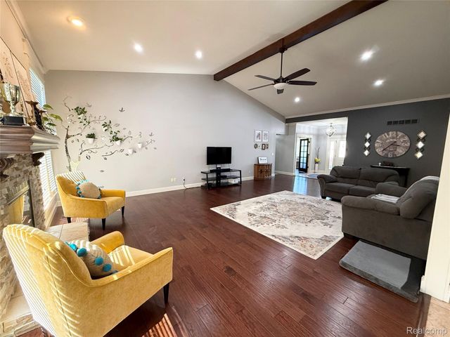 46557 Glen Pointe Drive, Shelby Charter Township, MI 48315
