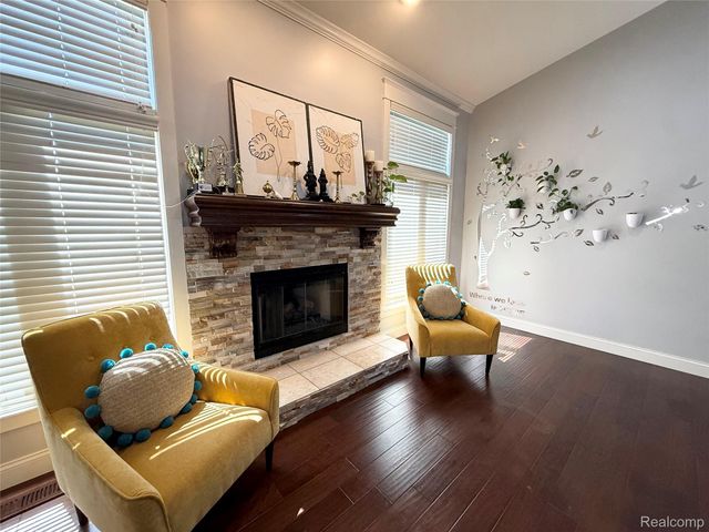 46557 Glen Pointe Drive, Shelby Charter Township, MI 48315