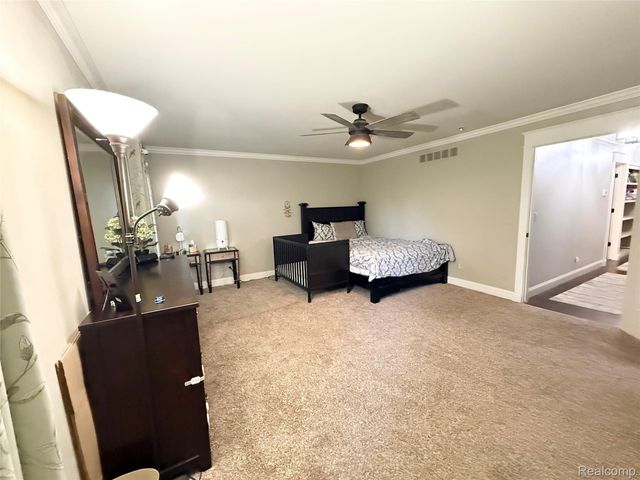 46557 Glen Pointe Drive, Shelby Charter Township, MI 48315