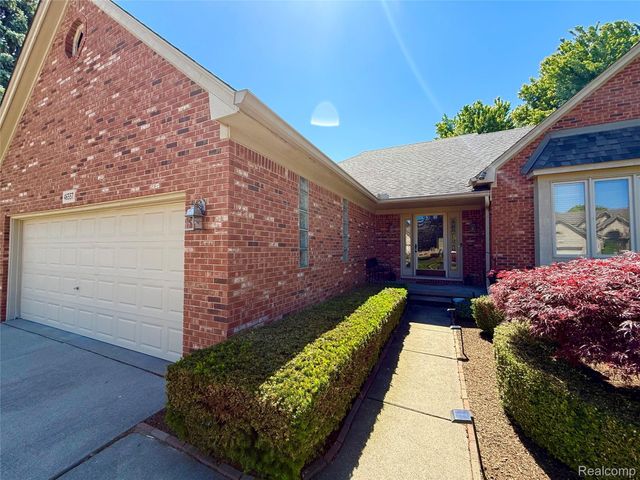 46557 Glen Pointe Drive, Shelby Charter Township, MI 48315