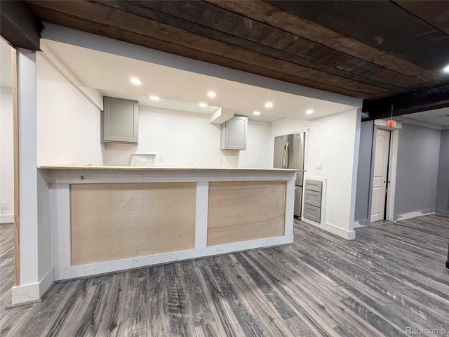 46557 Glen Pointe Drive, Shelby Charter Township, MI 48315