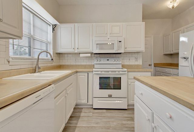 4025 Laurelwood Drive, Charleston, SC 29414