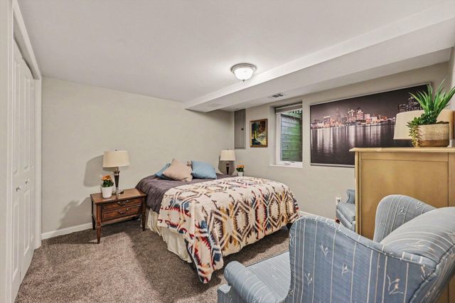 2000 E Stadium Boulevard, Ann Arbor, MI 48104