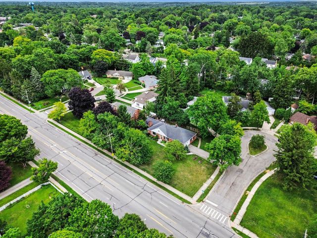 2000 E Stadium Boulevard, Ann Arbor, MI 48104