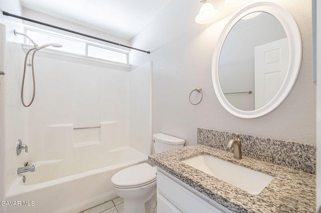 17394 Laredo Vista Avenue, Palmdale, CA 93591