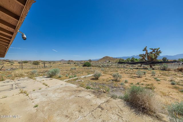 17394 Laredo Vista Avenue, Palmdale, CA 93591