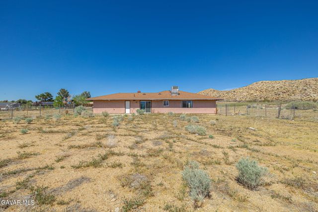 17394 Laredo Vista Avenue, Palmdale, CA 93591