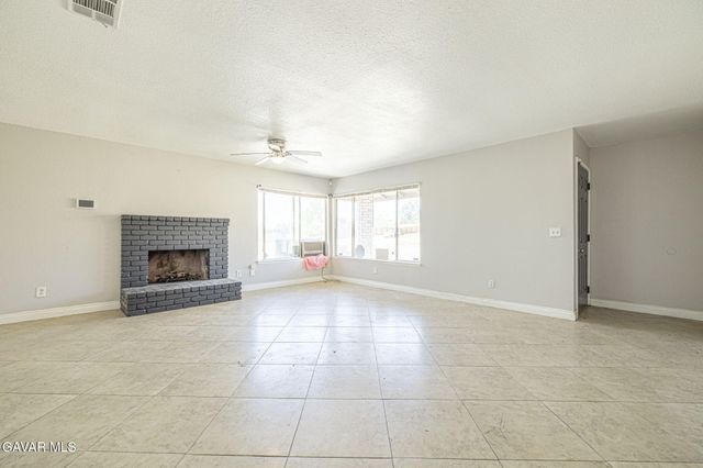 17394 Laredo Vista Avenue, Palmdale, CA 93591