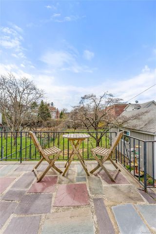 20 Maple Street, Dobbs Ferry, NY 10522