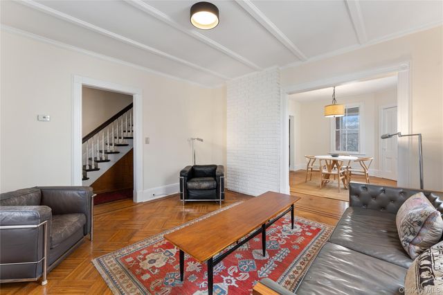 20 Maple Street, Dobbs Ferry, NY 10522