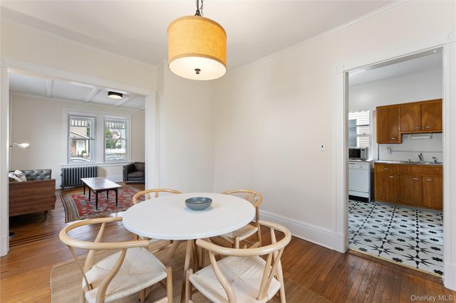 20 Maple Street, Dobbs Ferry, NY 10522