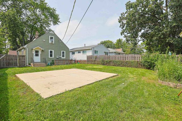1429 Ridgeway Avenue, Round Lake Beach, IL 60073
