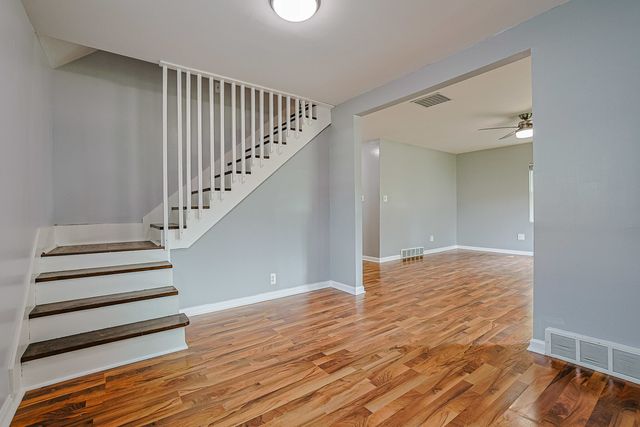 1429 Ridgeway Avenue, Round Lake Beach, IL 60073